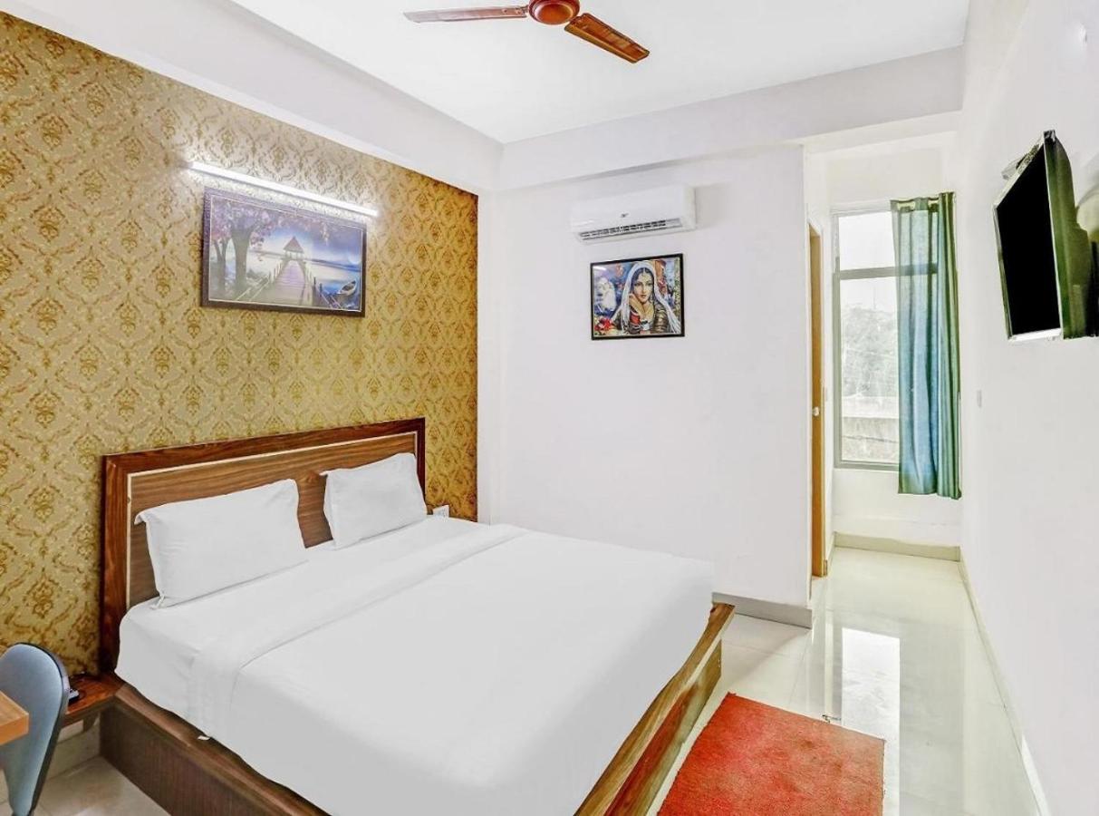 Hotel Noida Continental 외부 사진