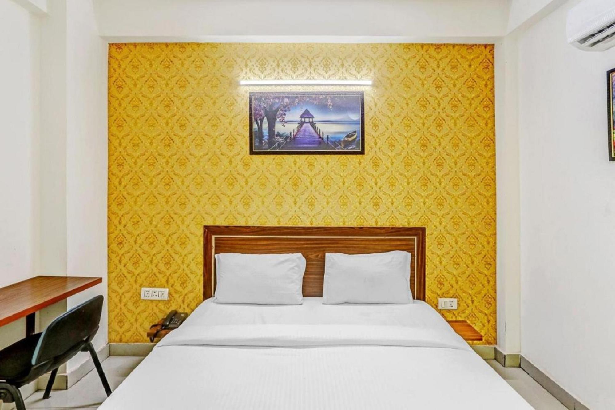 Hotel Noida Continental 외부 사진